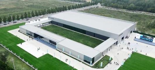 河南首臺(tái)智慧儲(chǔ)能液冷柜式產(chǎn)品下線，投資管理迎來綠色新機(jī)遇